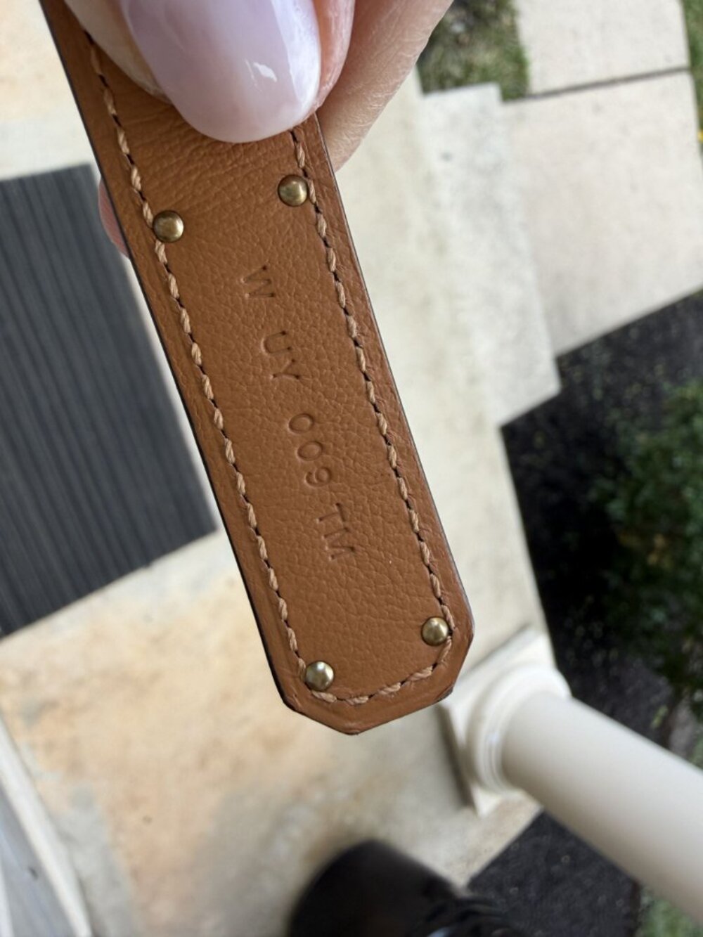 Hermes Kelly 18 Belt Black Leather Gold Hardware - Picture 4 of 8